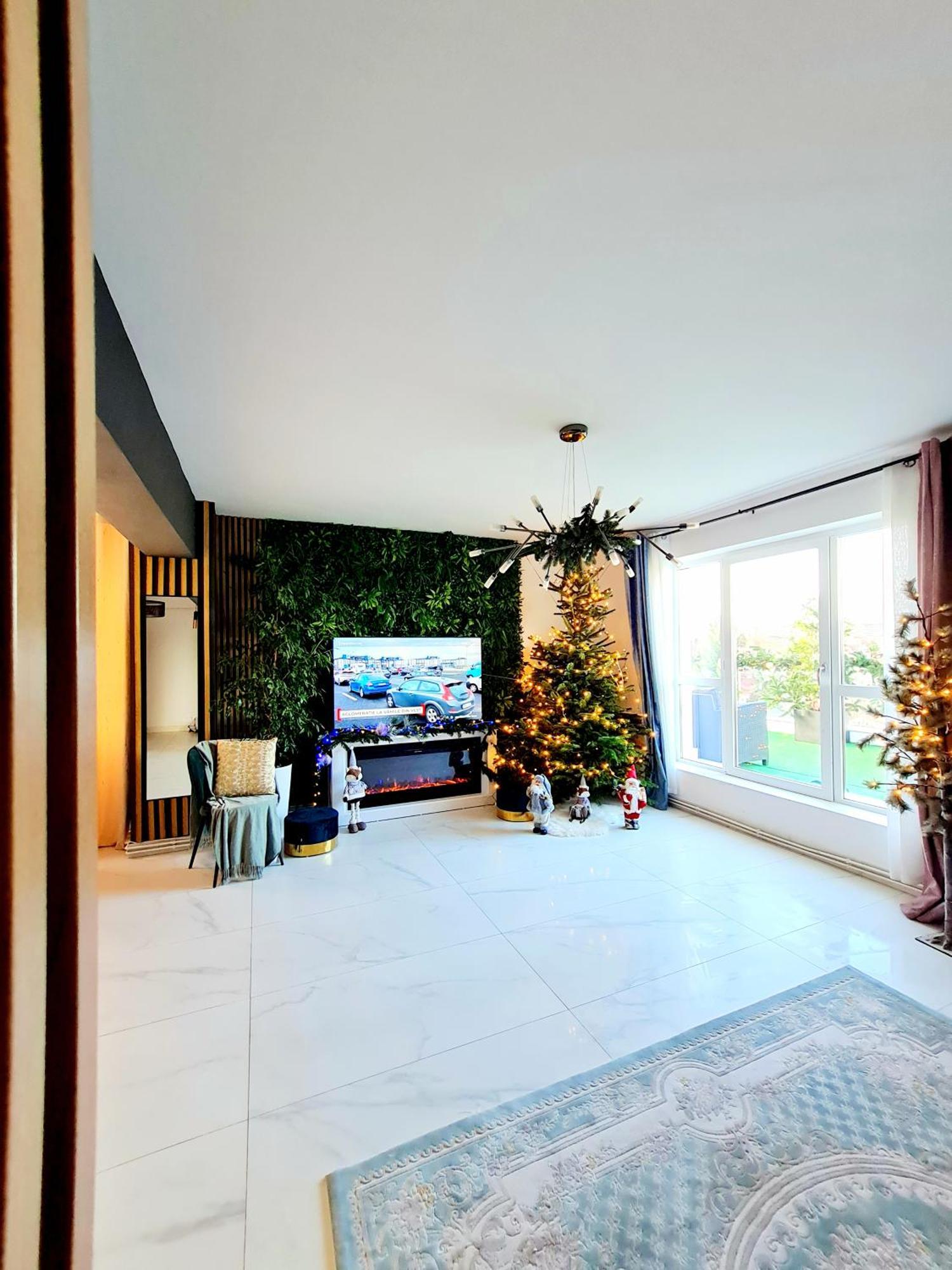Penthouse View Aeroport Iasi Apartment Bagian luar foto
