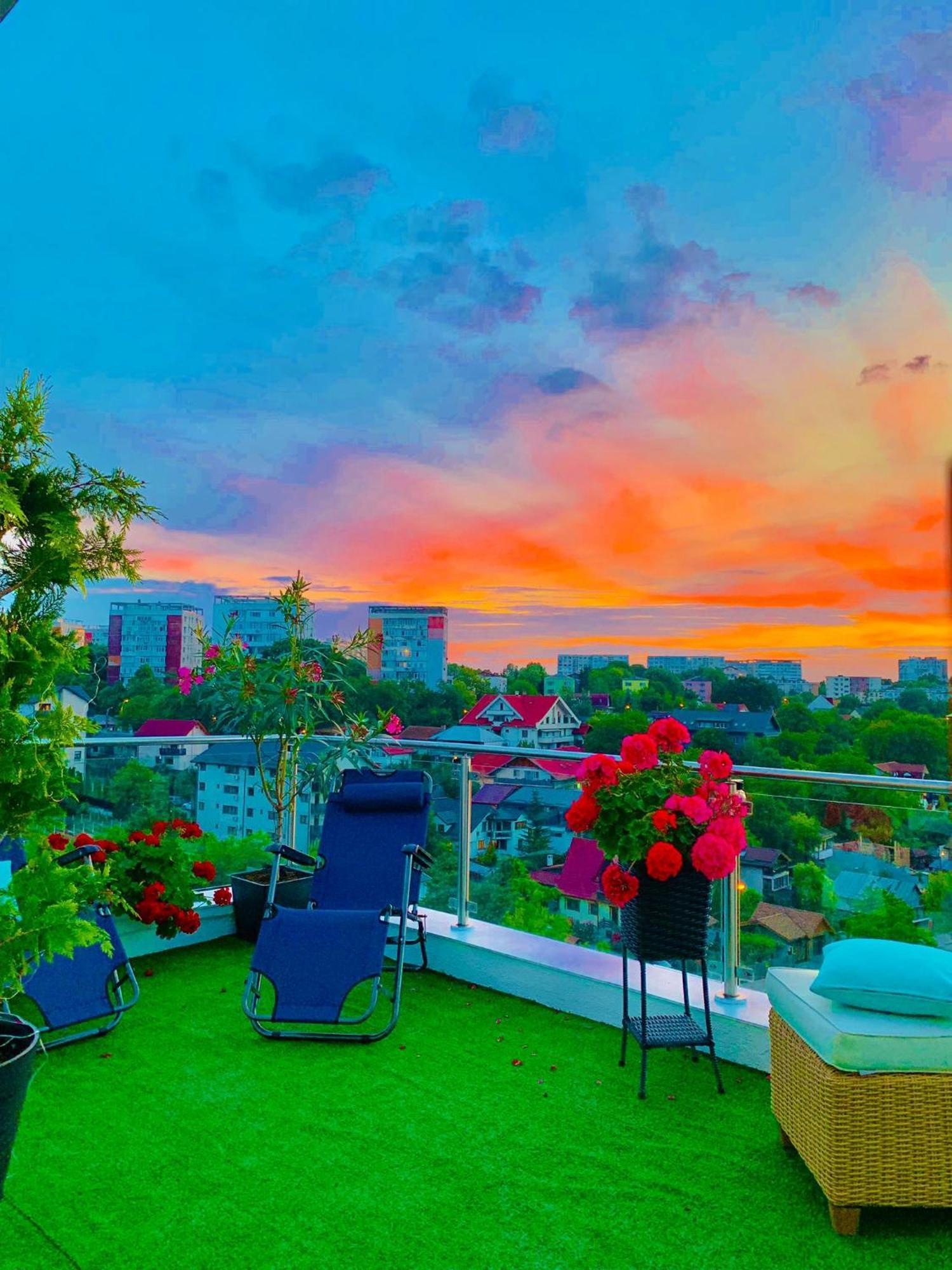 Penthouse View Aeroport Iasi Apartment Bagian luar foto